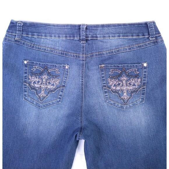 Lane Bryant Jeans Size 20 with Embellished Back Pockets - Picture 3 of 11